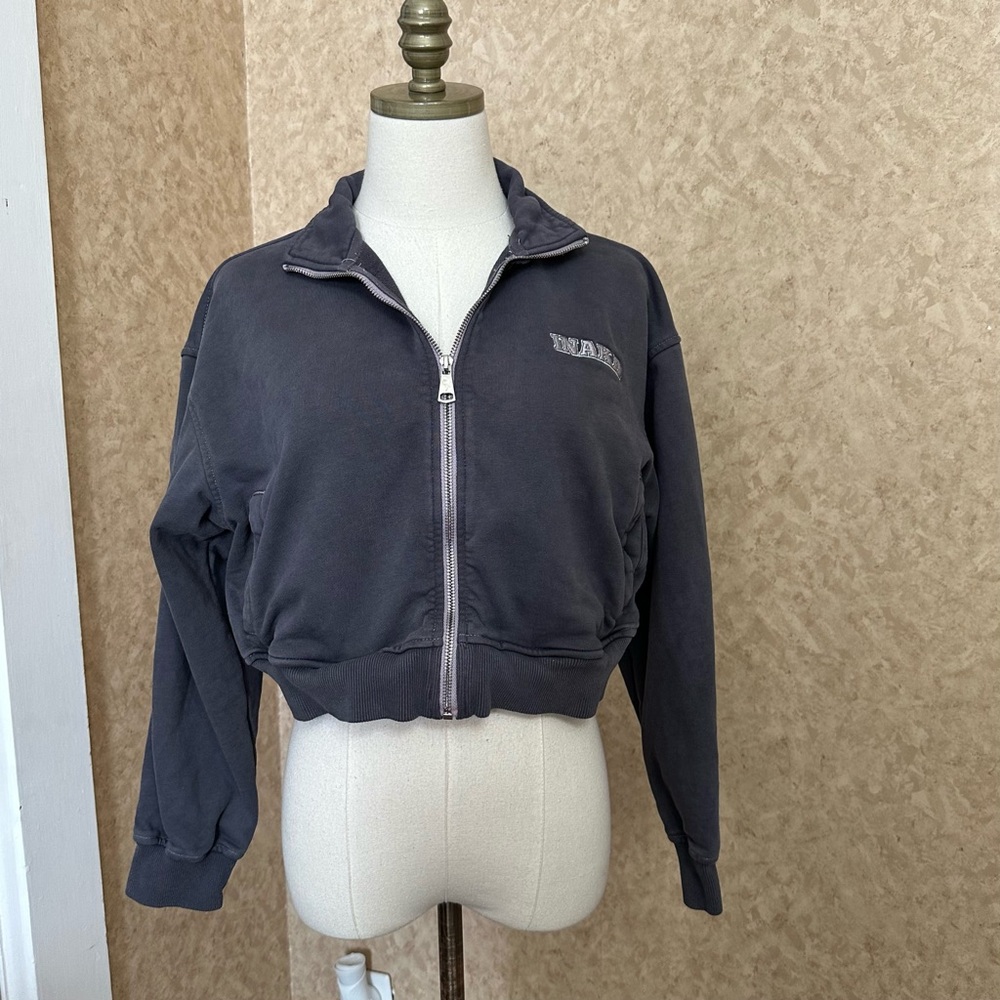inaka power cropped quarter zip